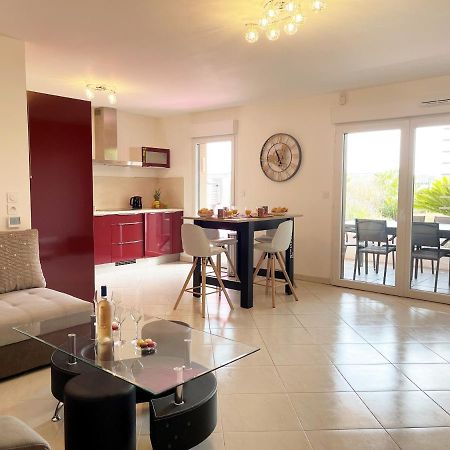 Tres Bel Appartement -Residence Avec Piscine Sur Le Toit Et Vue Panoramique Saint-Raphaël Exterior foto
